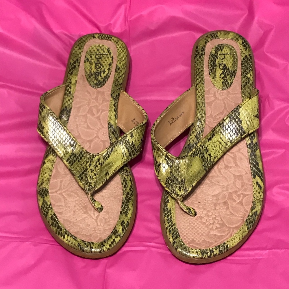 boc Zita Thong Sandals